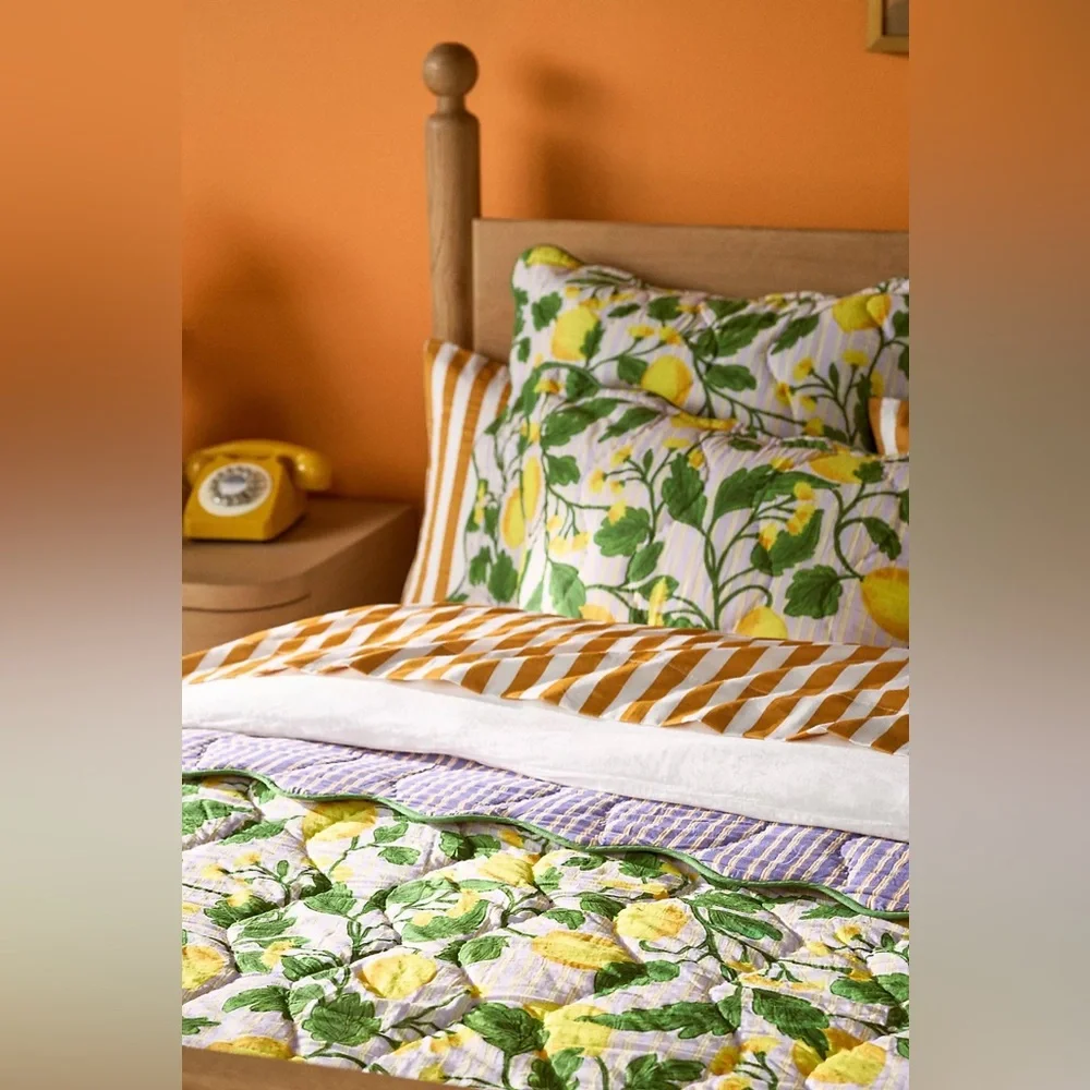 Anthropologie ILUKA COTTON PRINTED FLORAL QUILT Style No. 4540H738AA Lemons Twin